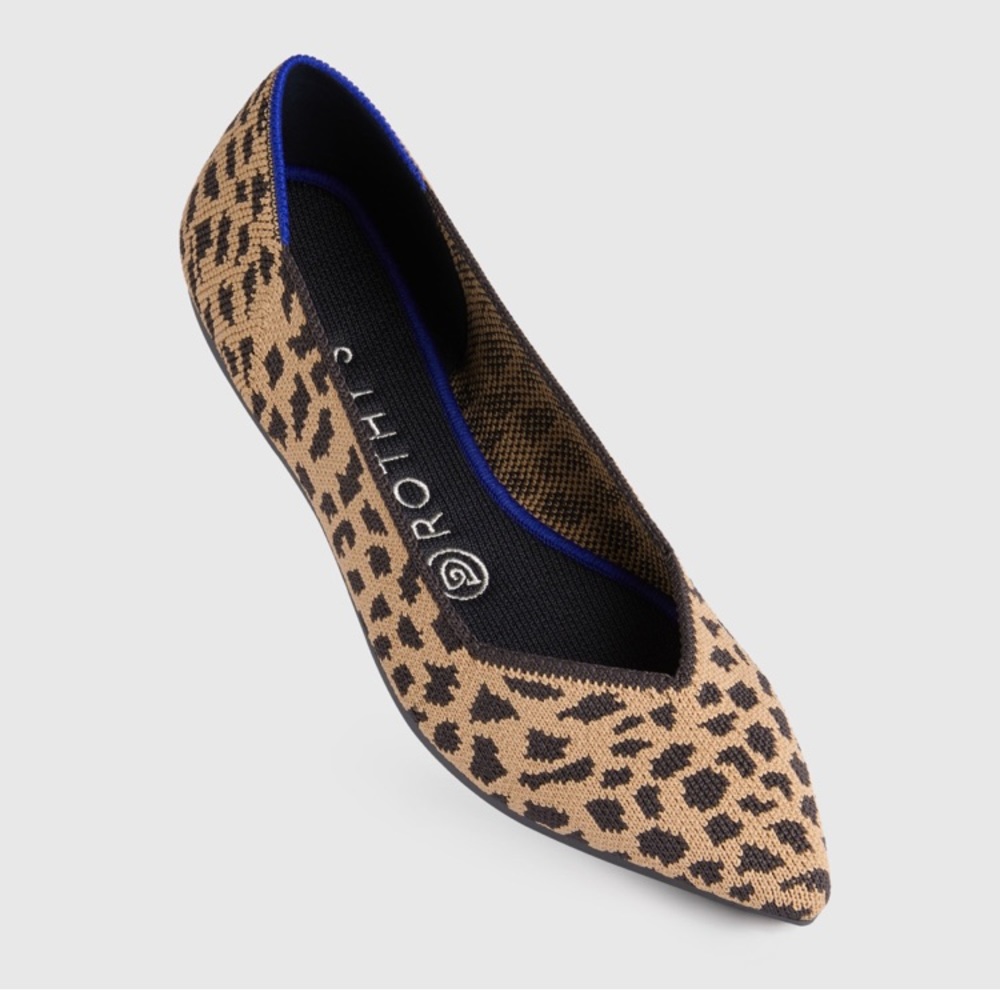 Pointed Toe leopard print Rothy’s flats 5.5
